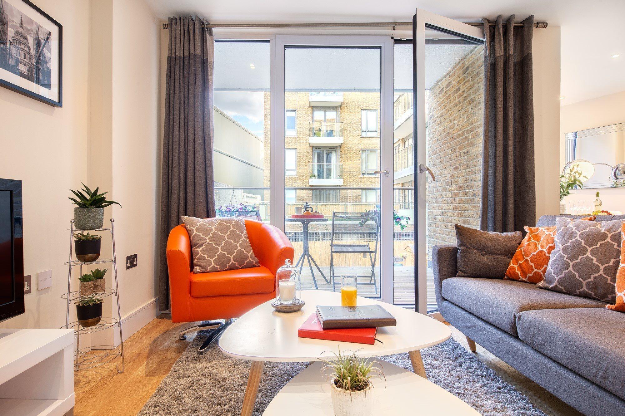 Two Bedroom Serviced Apartment With Balcony In Weymouth Building, Deacon Street London Bagian luar foto