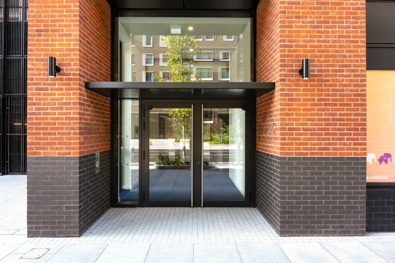 Two Bedroom Serviced Apartment With Balcony In Weymouth Building, Deacon Street London Bagian luar foto