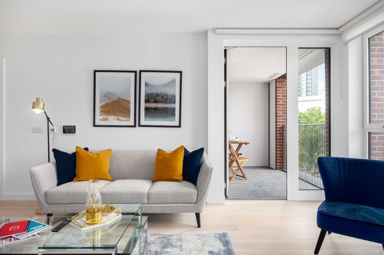Two Bedroom Serviced Apartment With Balcony In Weymouth Building, Deacon Street London Bagian luar foto