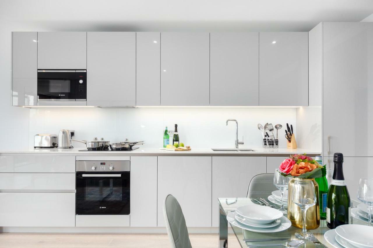 Two Bedroom Serviced Apartment With Balcony In Weymouth Building, Deacon Street London Bagian luar foto