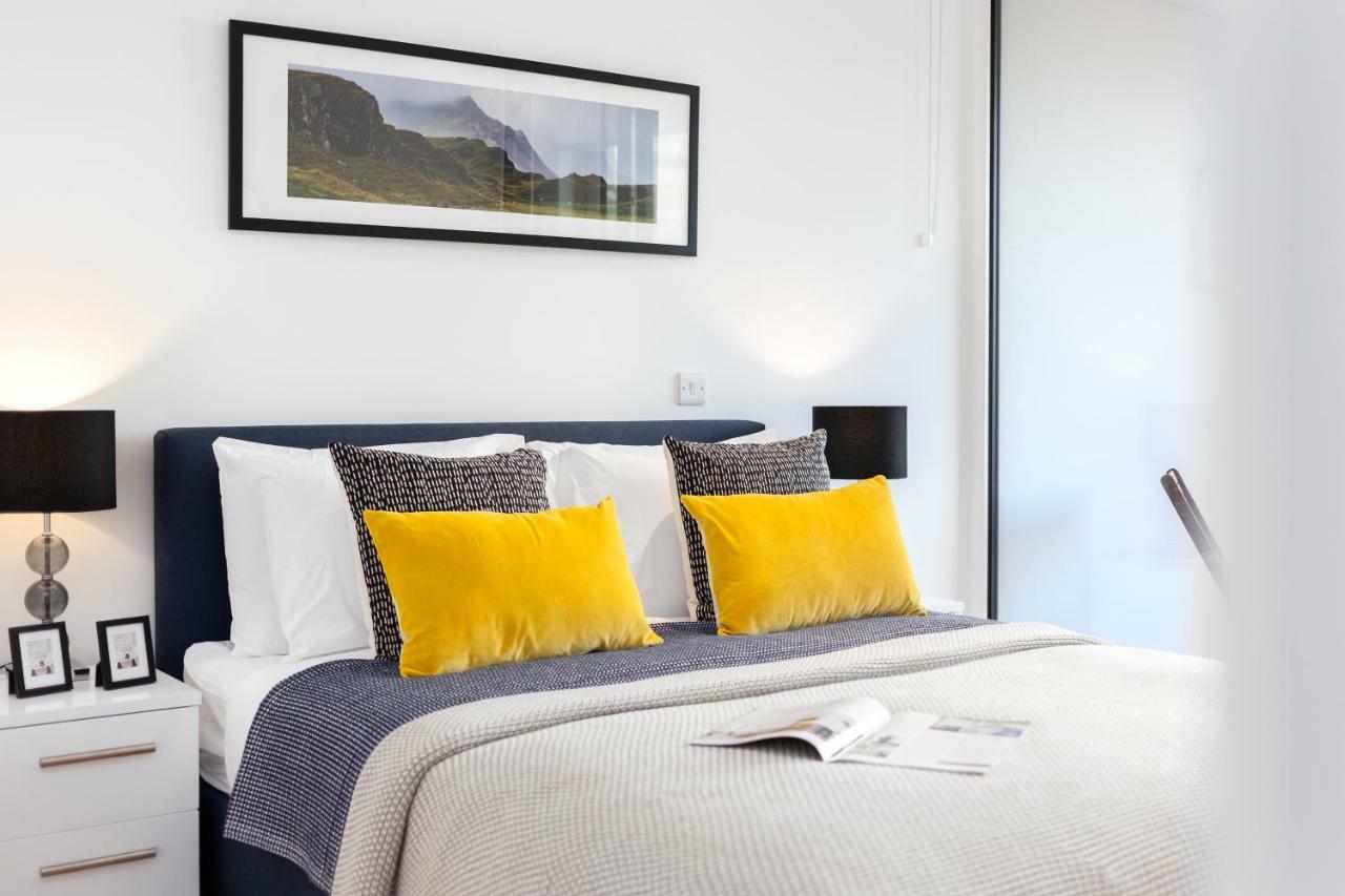 Two Bedroom Serviced Apartment With Balcony In Weymouth Building, Deacon Street London Bagian luar foto